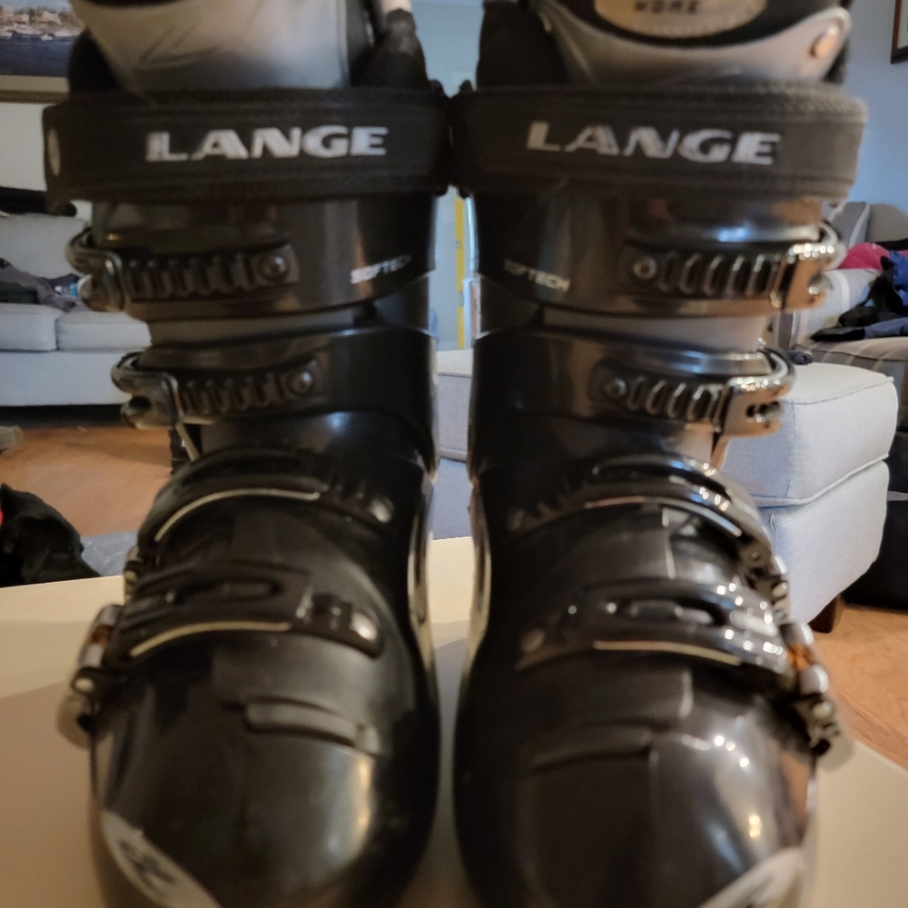Lange Ven-5 60 ski boots size 23